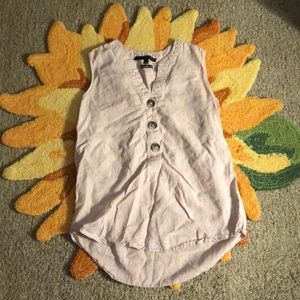 Red and white stripped tank.